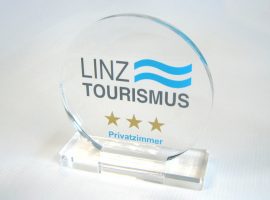 Şeffaf Akrilik Ekranlar